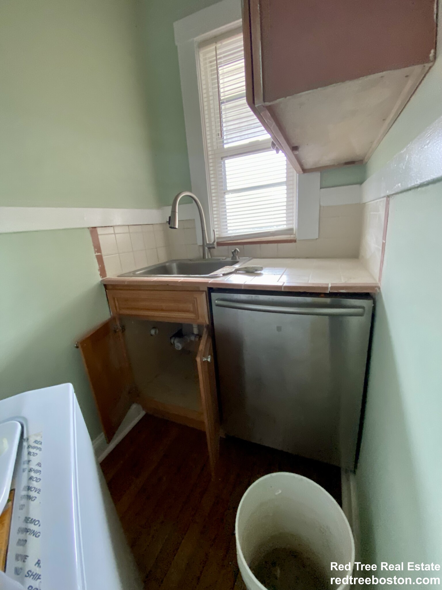 4442 Washington St, Roslindale
