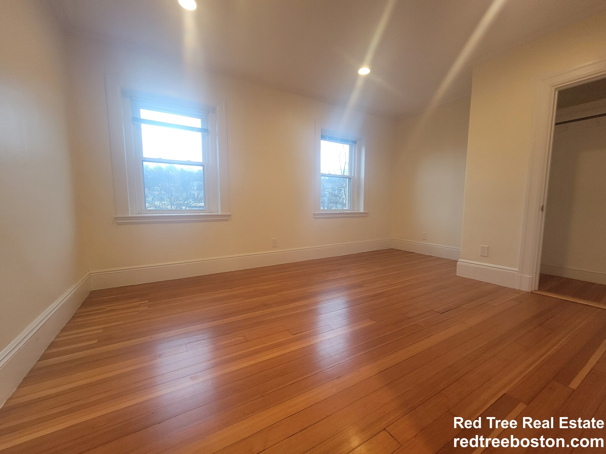 1616 Beacon St, Corey Hill