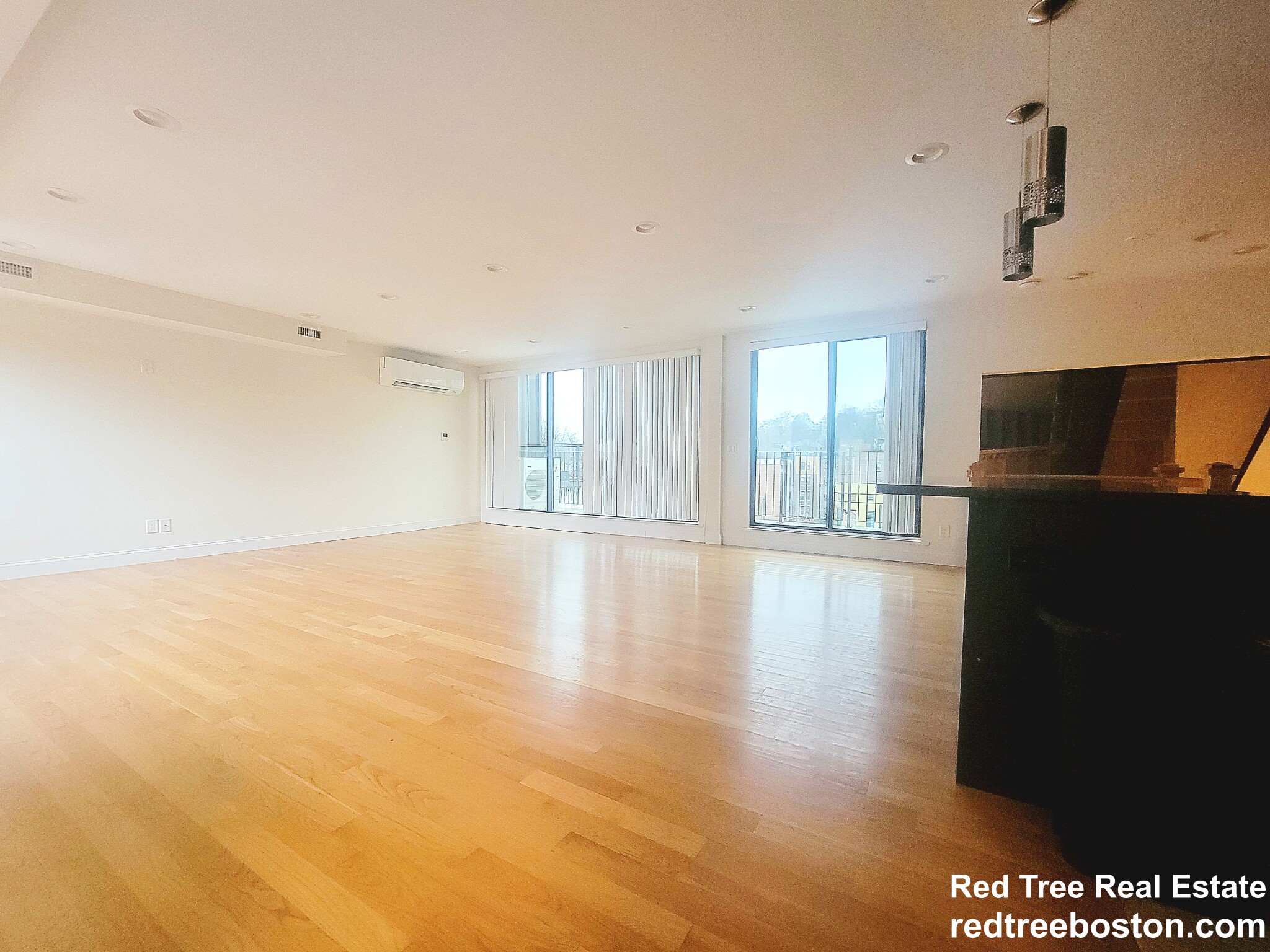 1616 Beacon St, Corey Hill