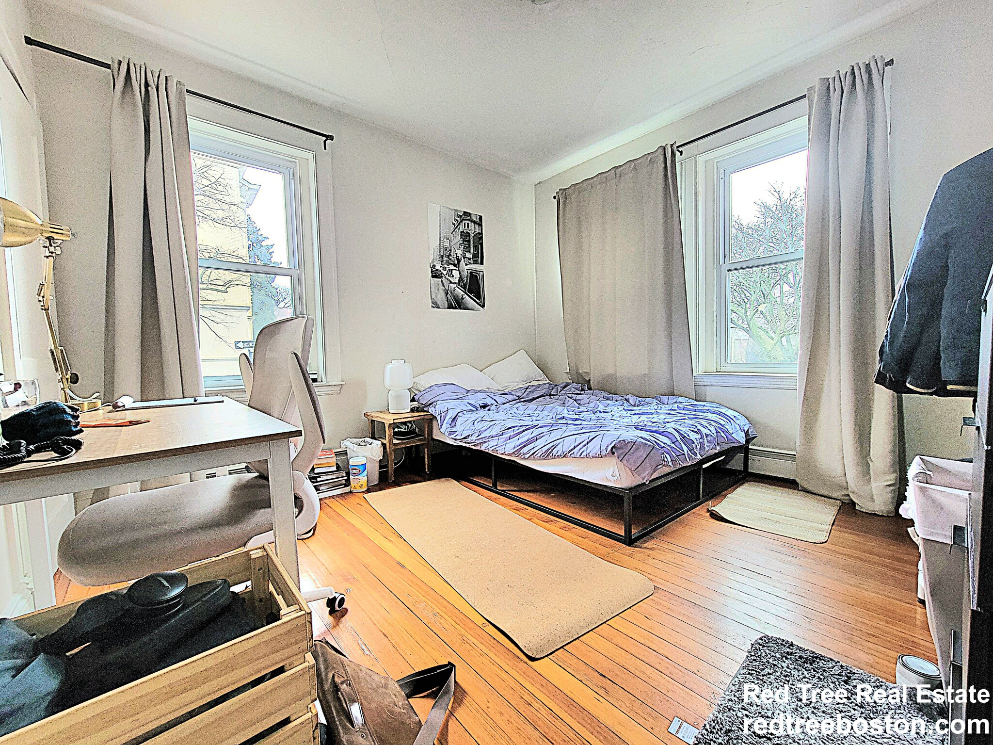 94 Pleasant St, North Brookline