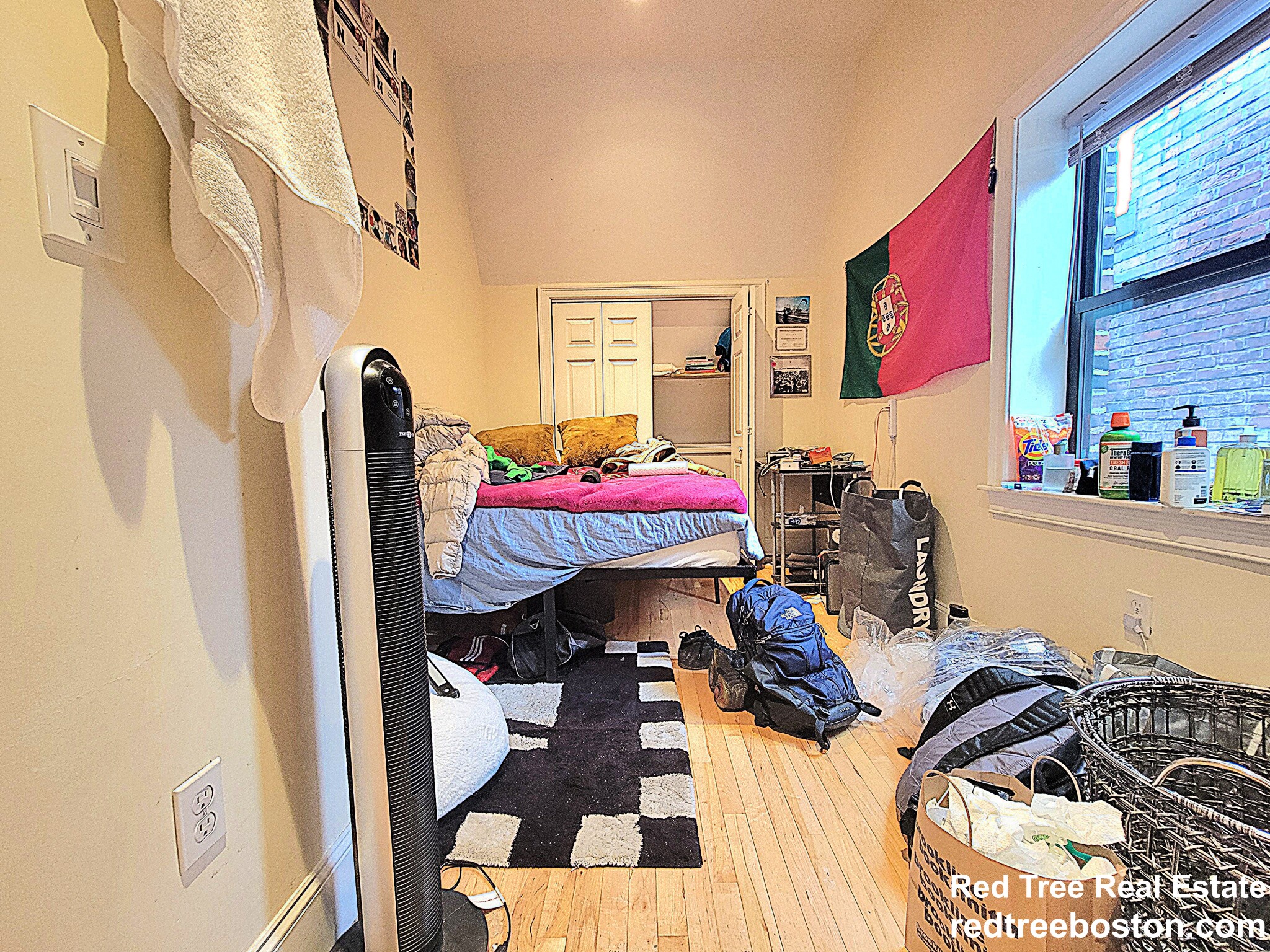 1203 Beacon St, Coolidge Corner