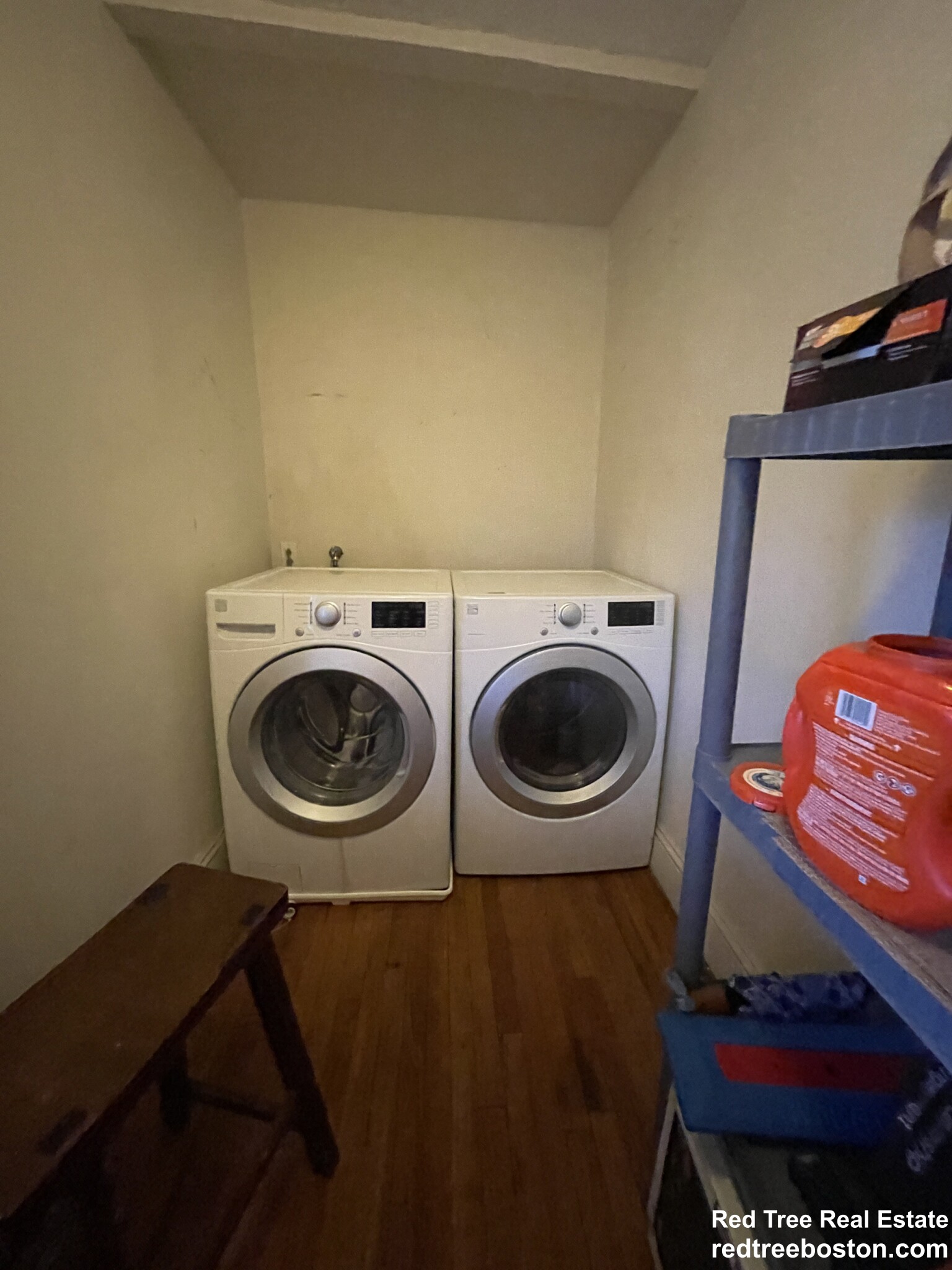 12 Logan St, Roxbury