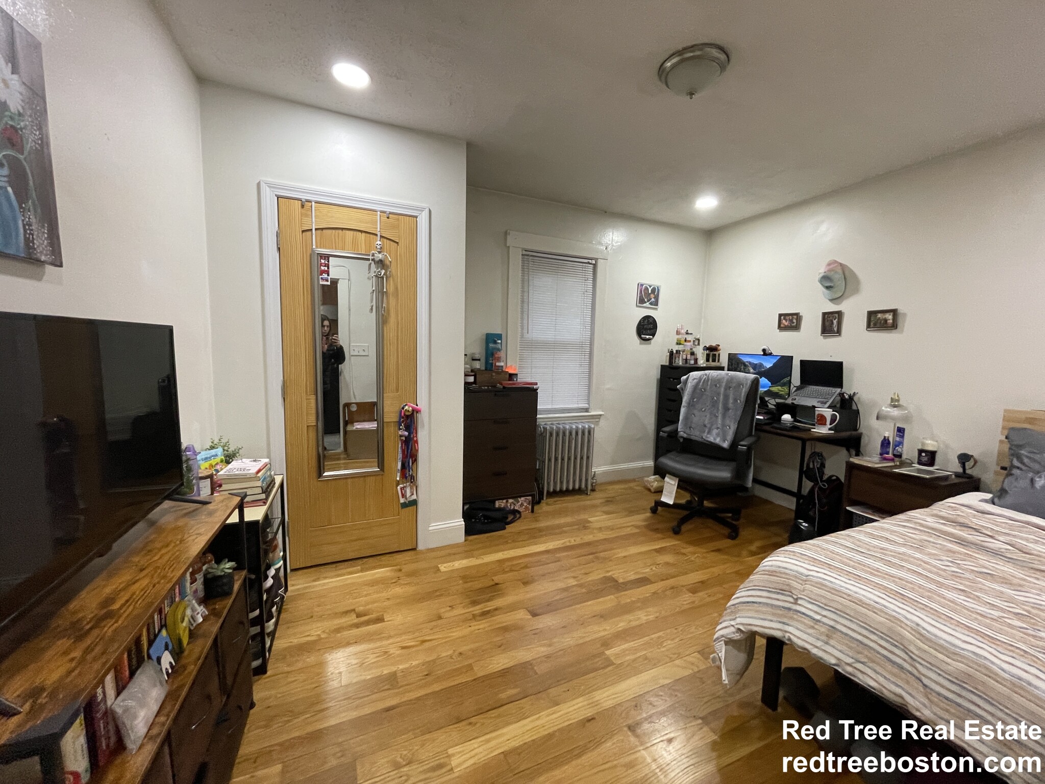 14 Logan St, Roxbury