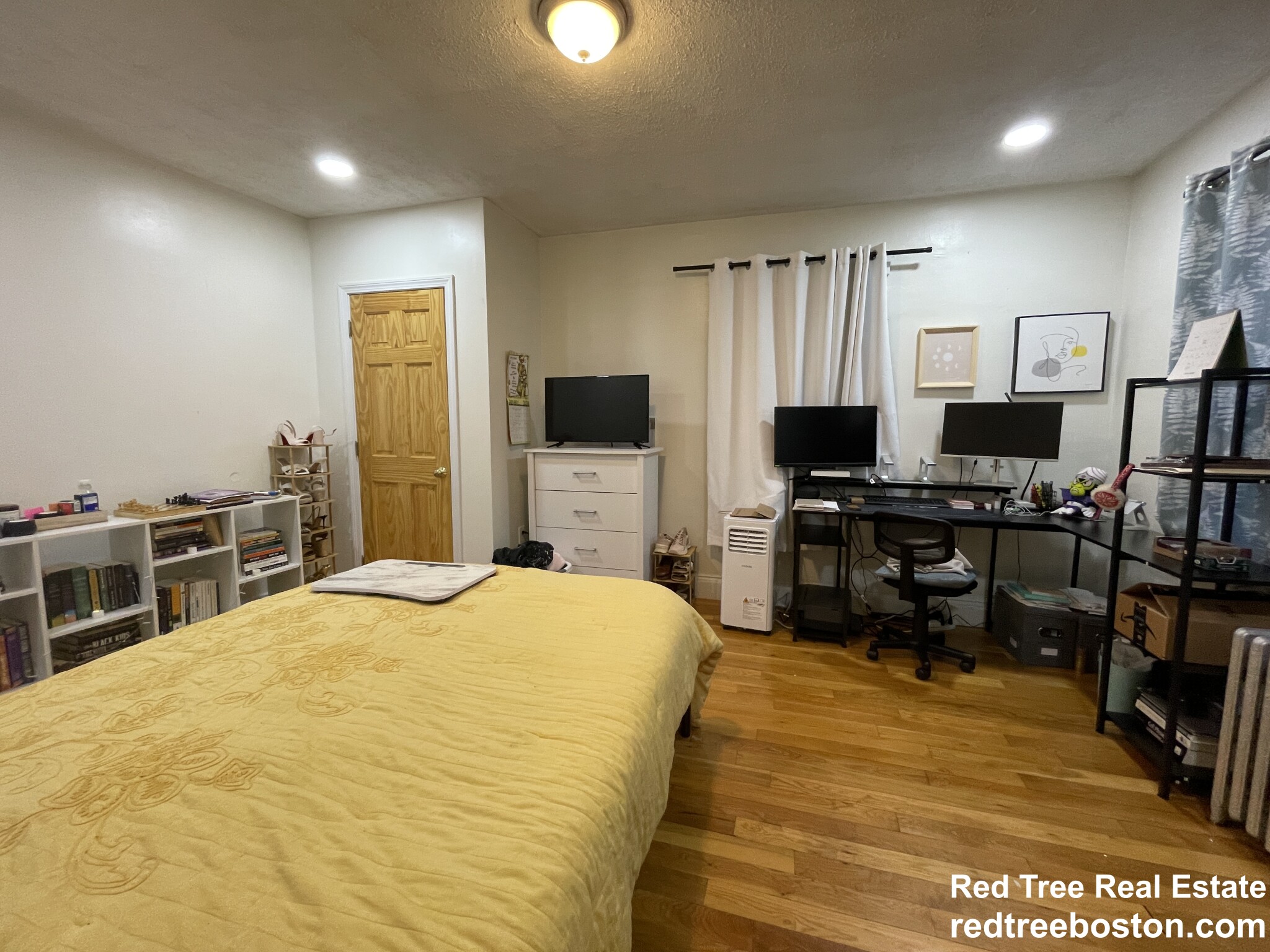 14 Logan St, Roxbury