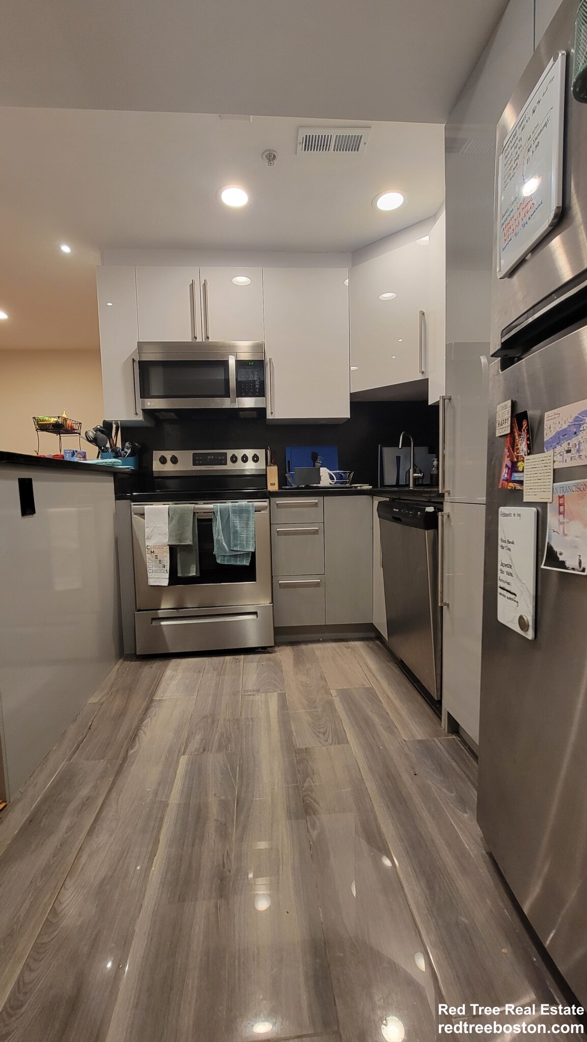 1801 Beacon St, Washington Square