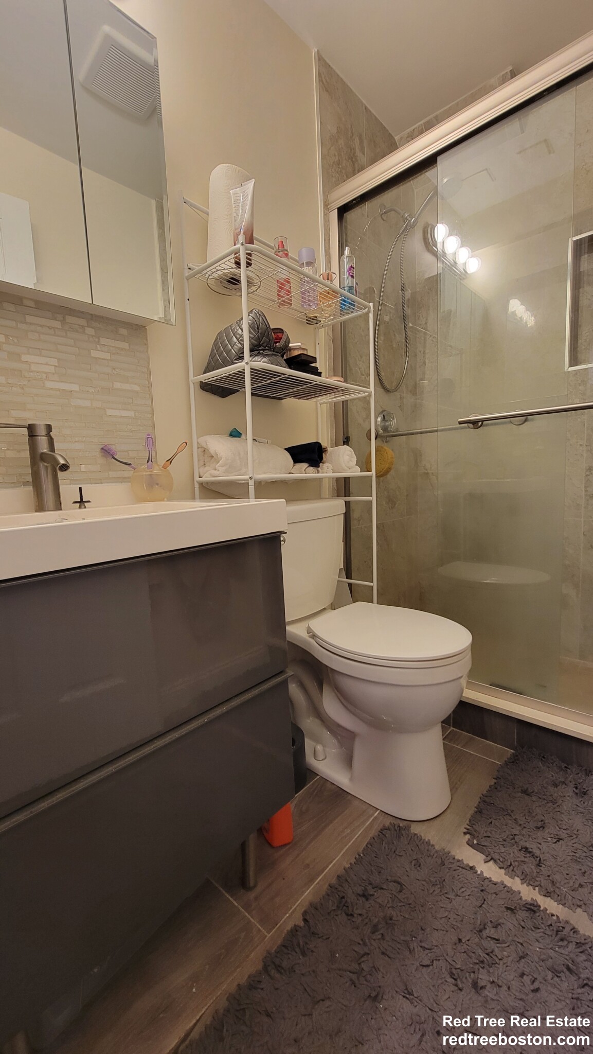 1801 Beacon St, Washington Square