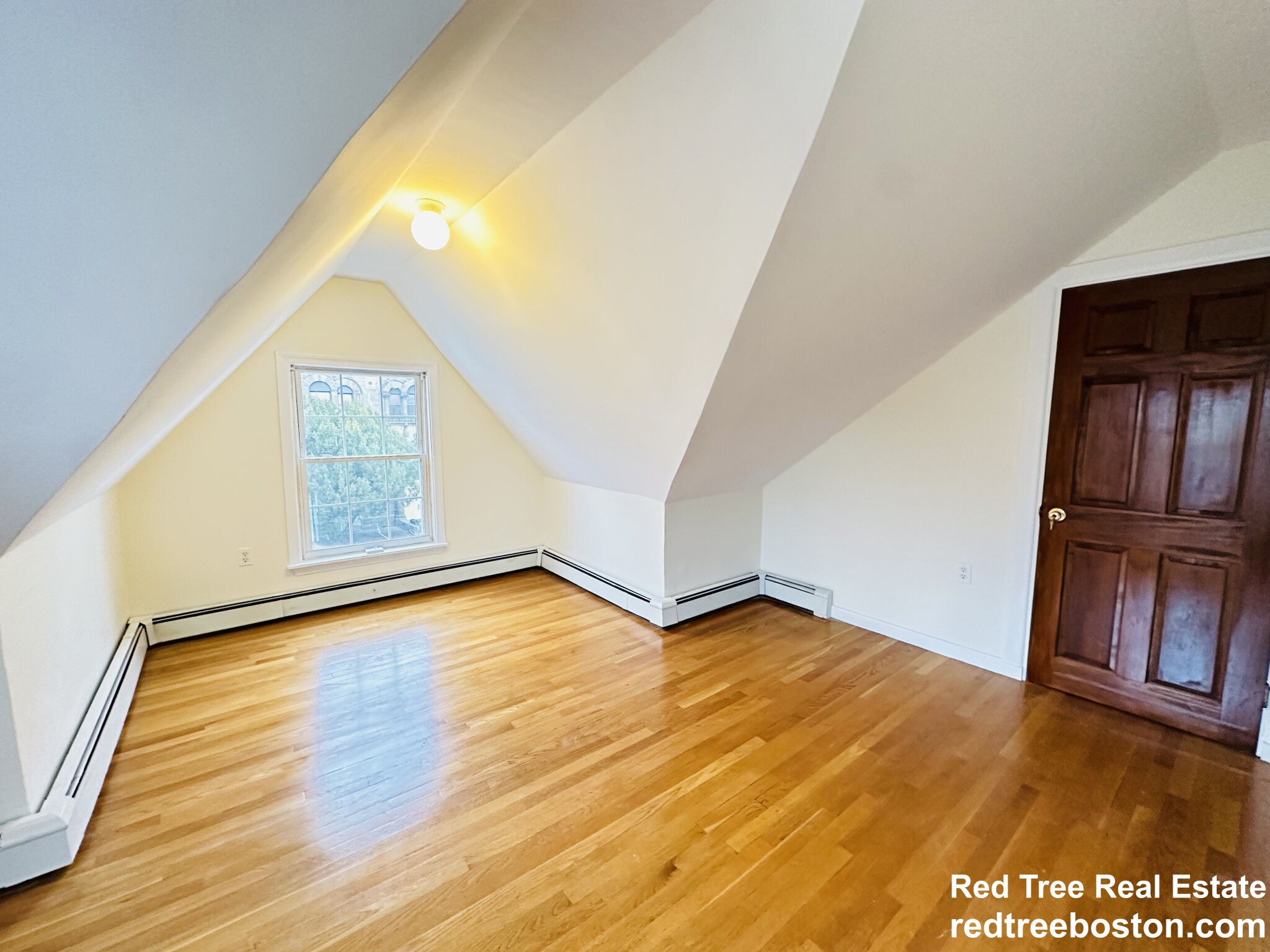 47R Creighton St, Jamaica Plain