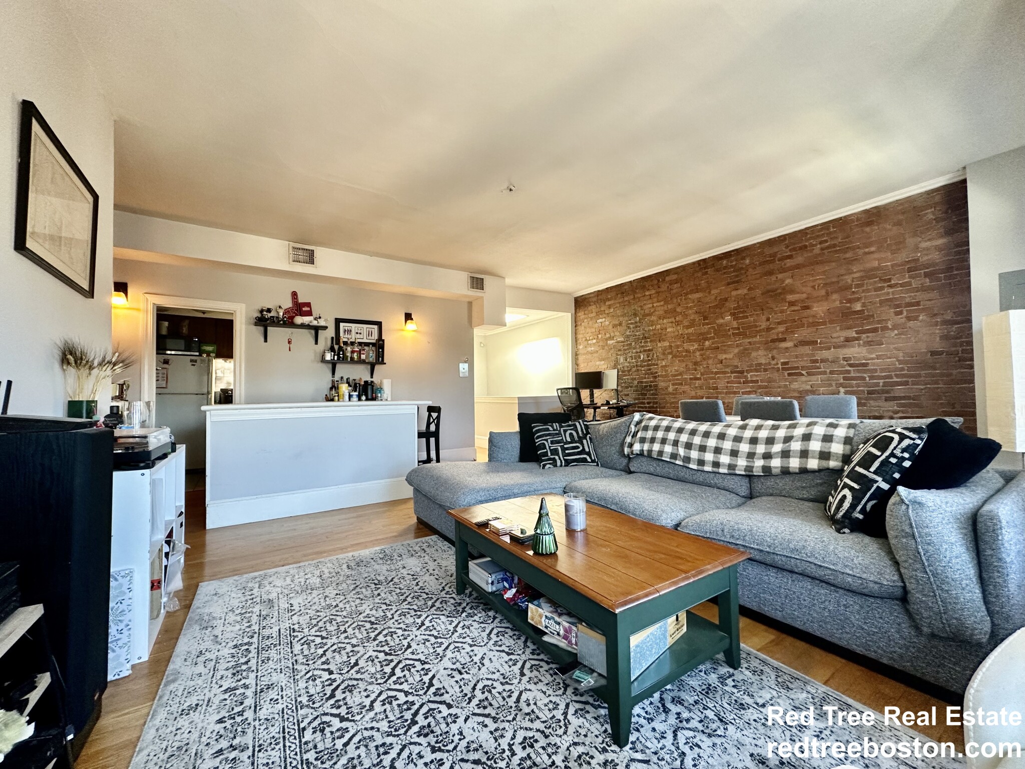 34 Gloucester St, Back Bay