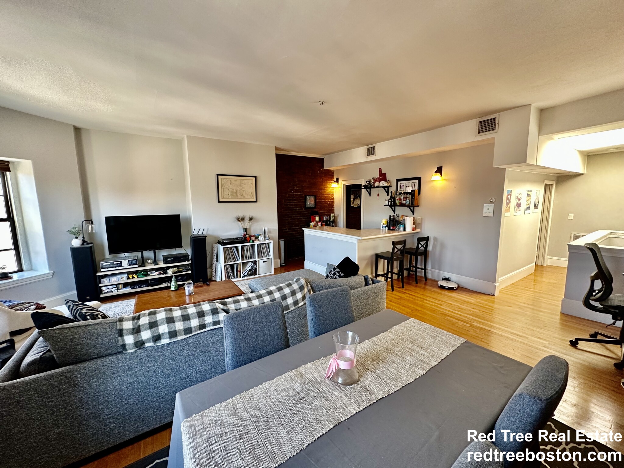 34 Gloucester St, Back Bay