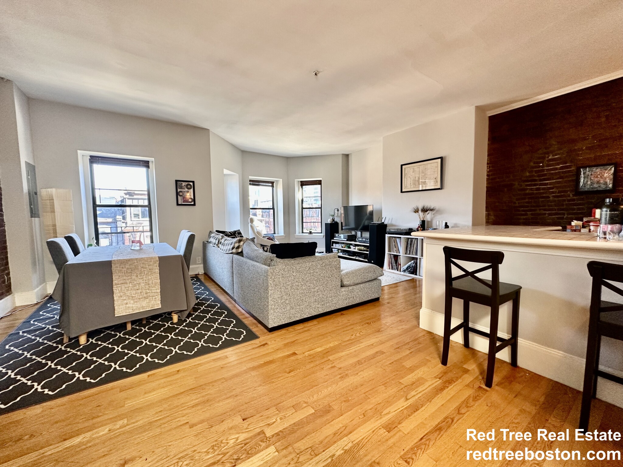 34 Gloucester St, Back Bay