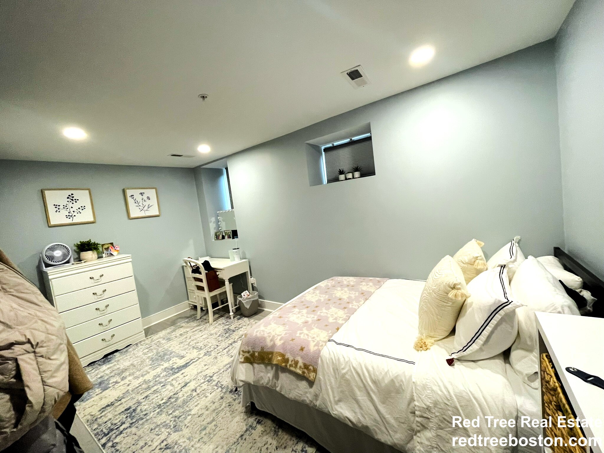 9 University Rd, Aspinwall Hill