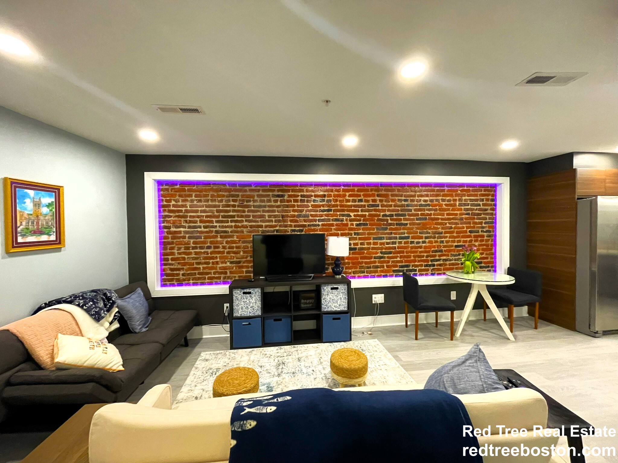 9 University Rd, Aspinwall Hill