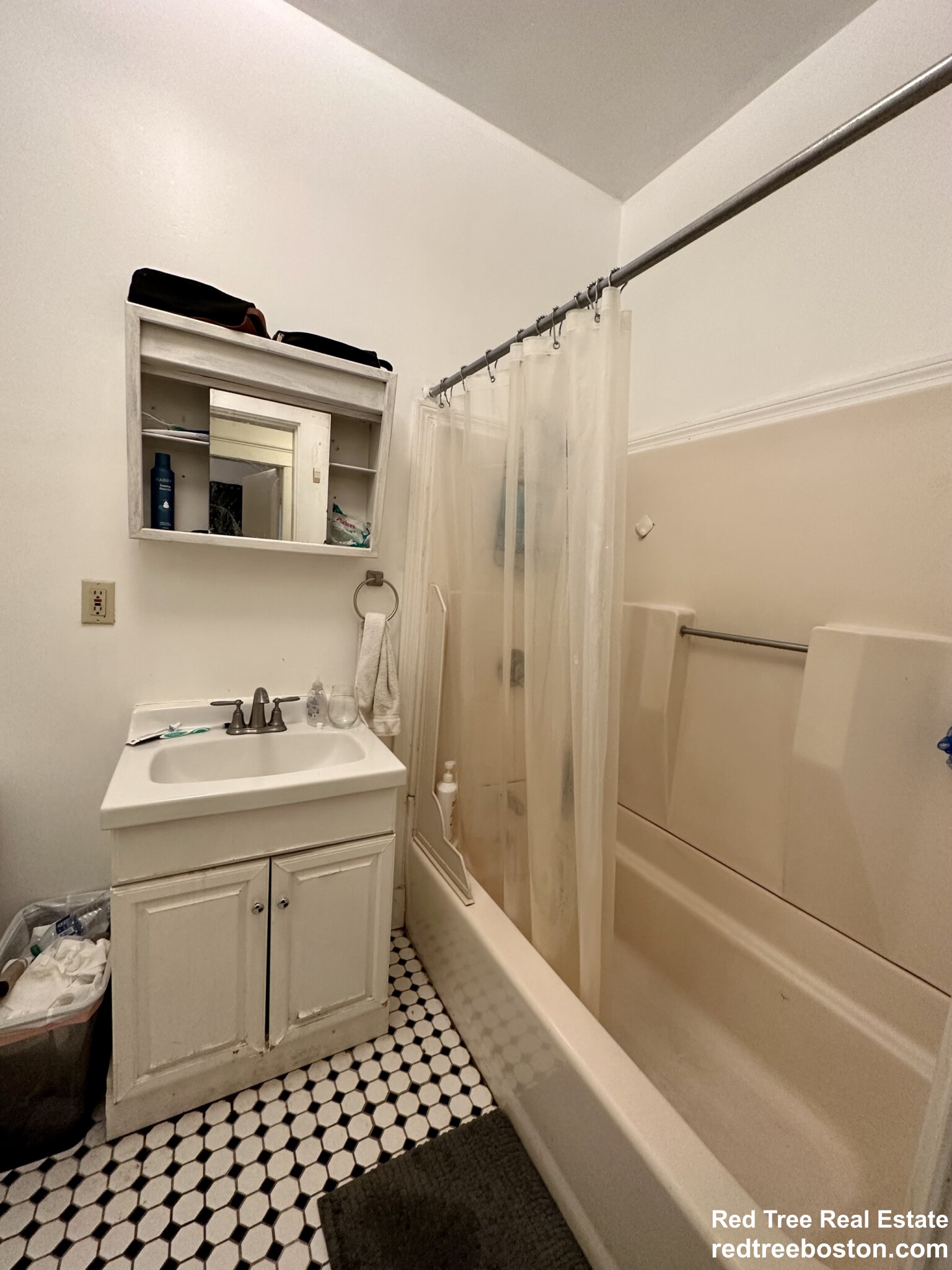 14 Ashford St, Allston