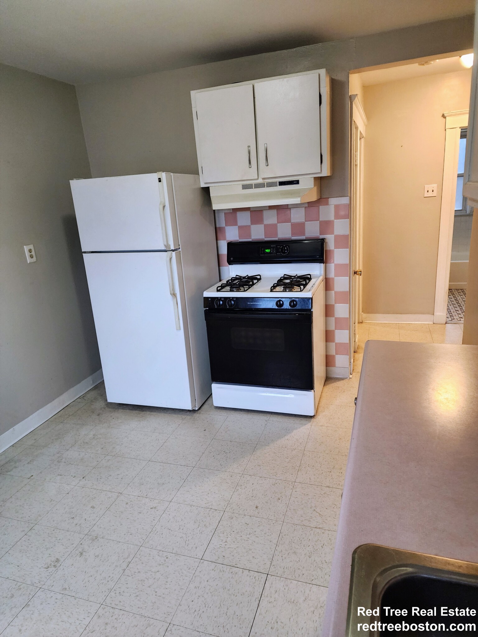 8 Boston Ave, Powder House Square