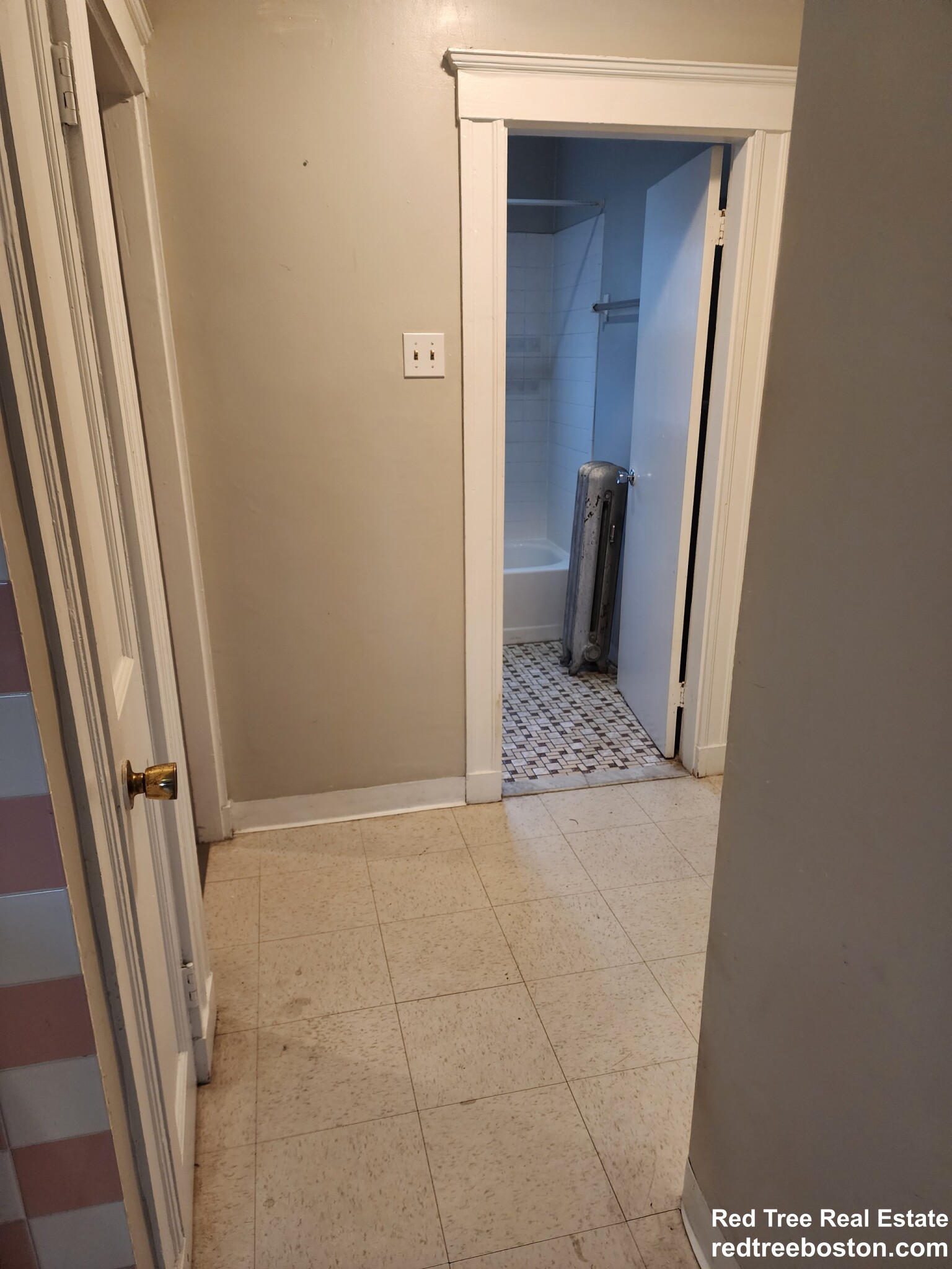 8 Boston Ave, Powder House Square