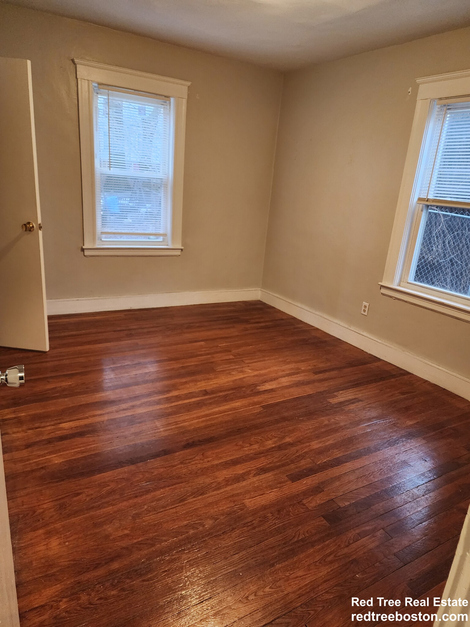 8 Boston Ave, Powder House Square