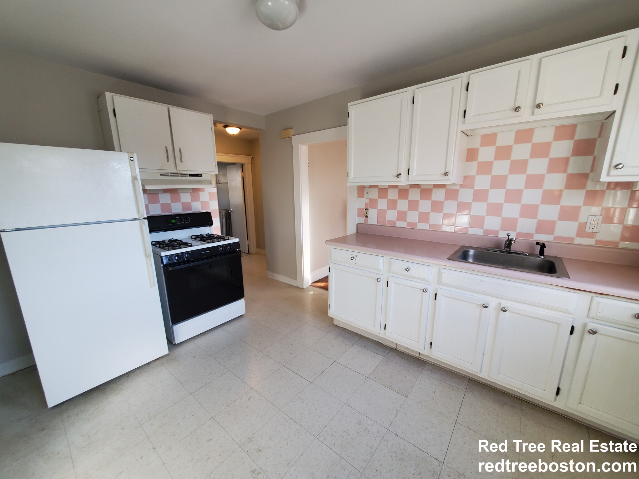 8 Boston Ave, Powder House Square