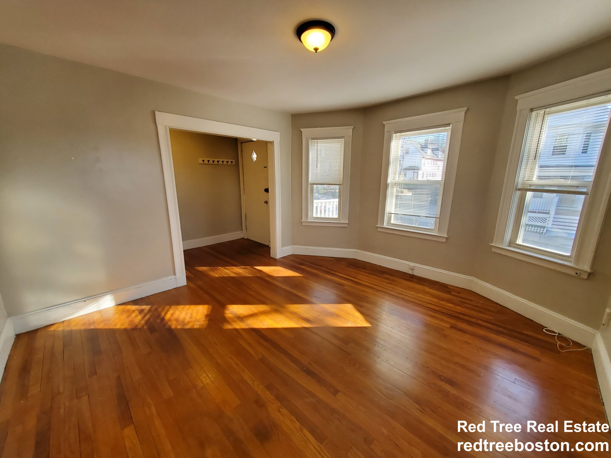 8 Boston Ave, Powder House Square