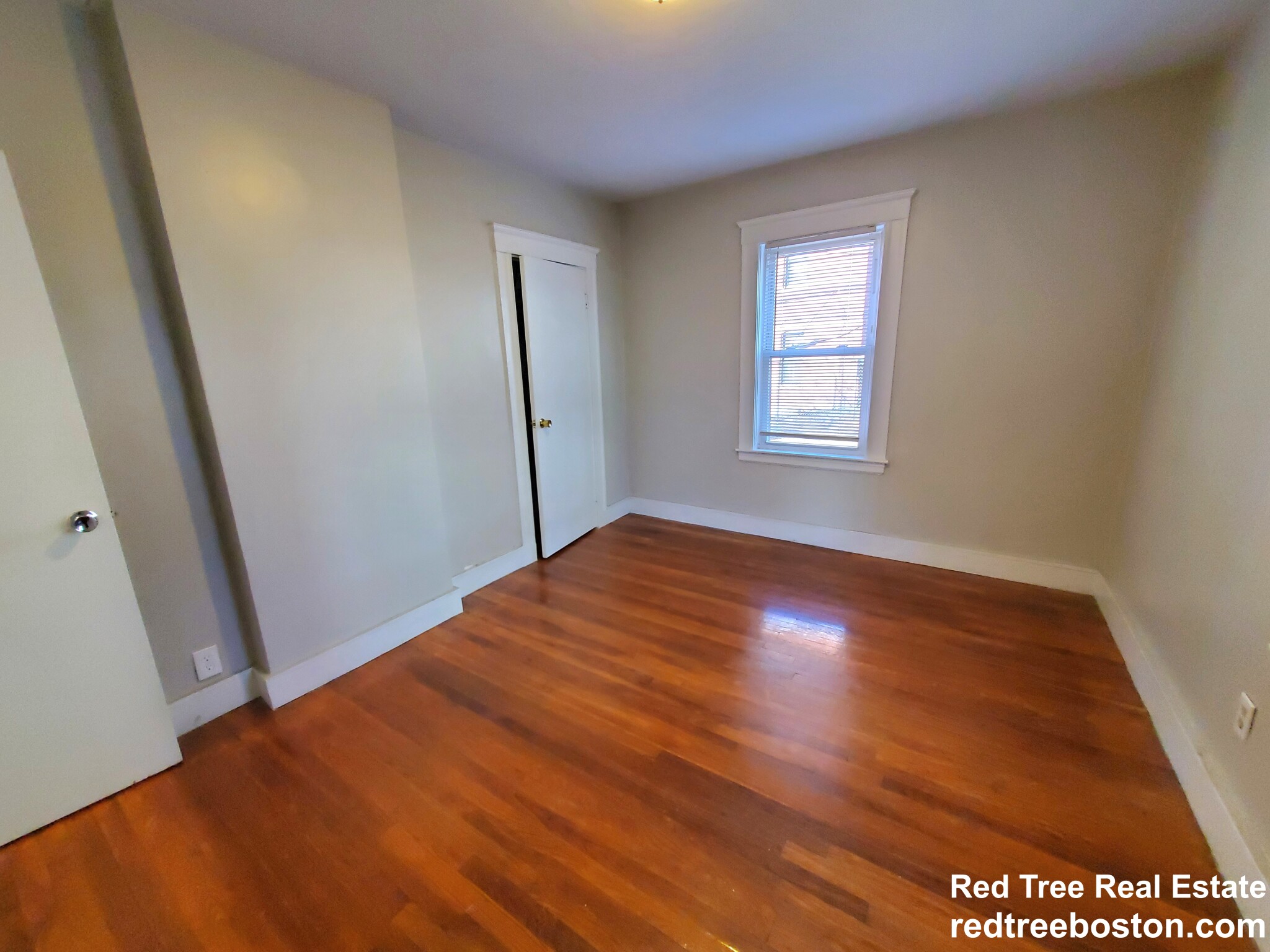 8 Boston Ave, Powder House Square