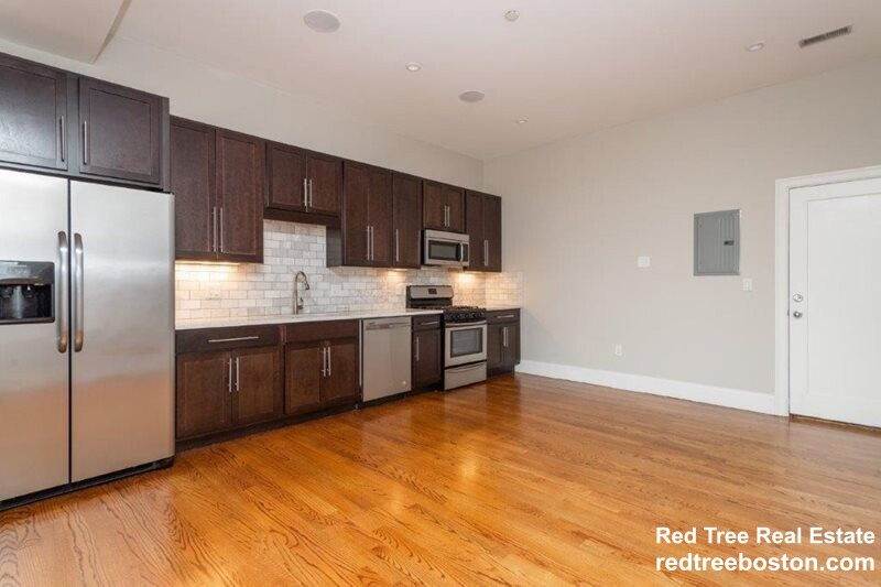 339 D St, South Boston