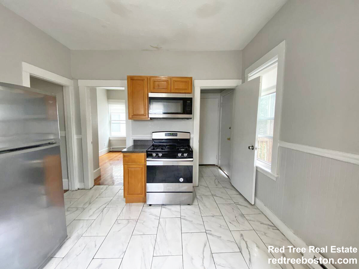 19 Roseclair St, Dorchester