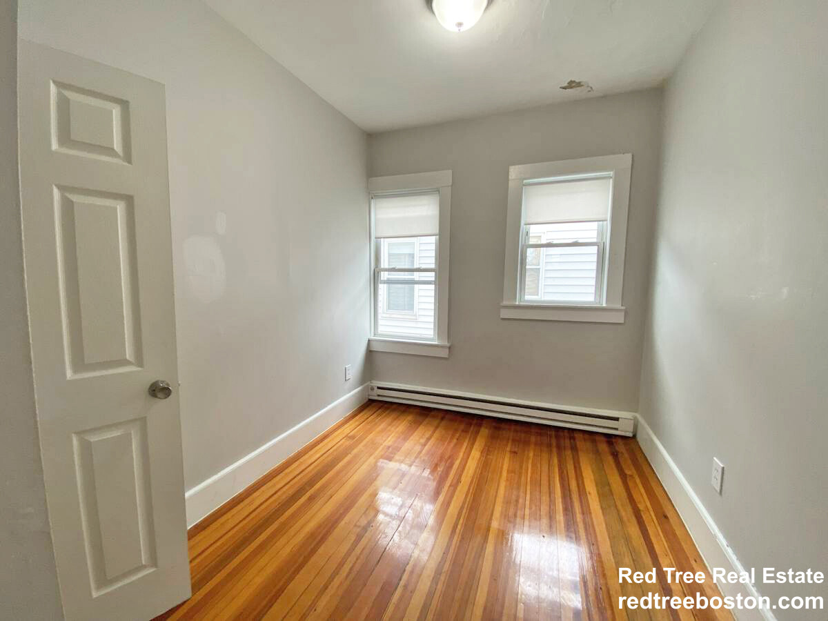 19 Roseclair St, Dorchester