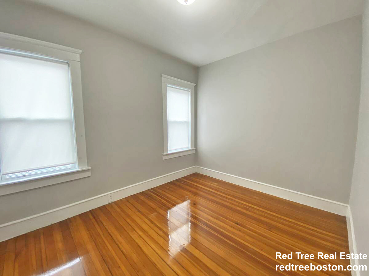 19 Roseclair St, Dorchester