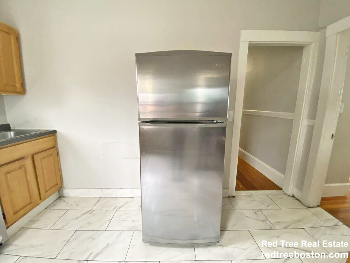 19 Roseclair St, Dorchester