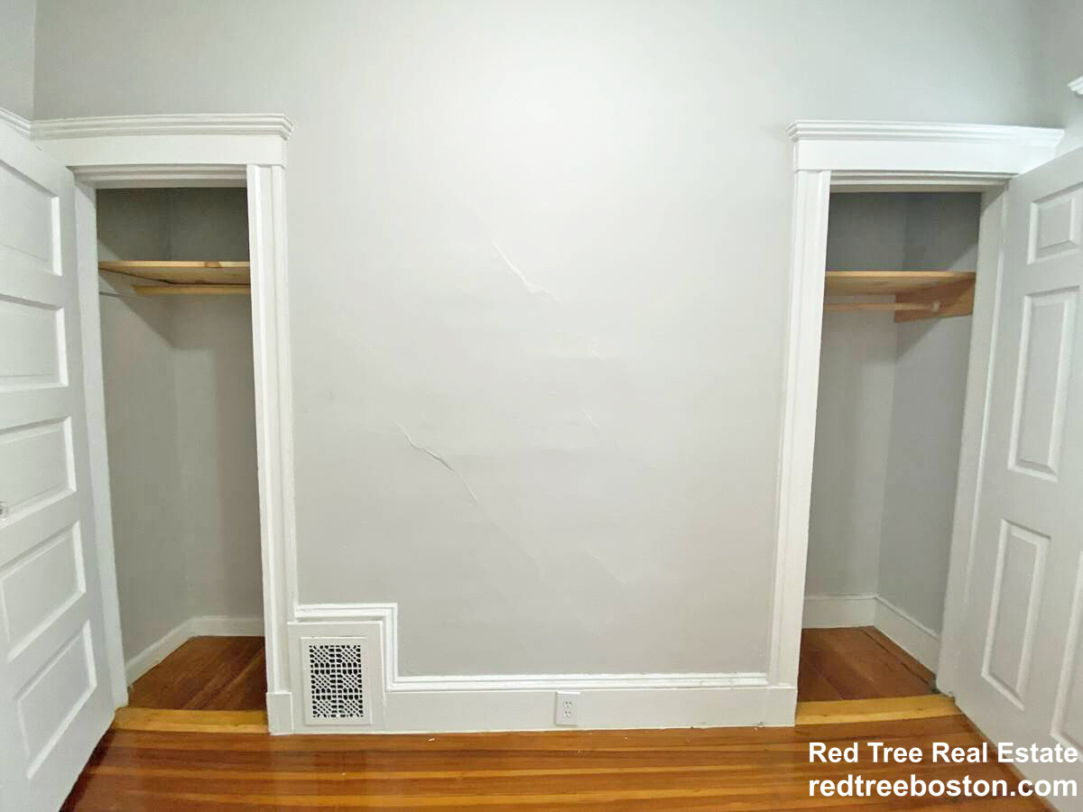 19 Roseclair St, Dorchester