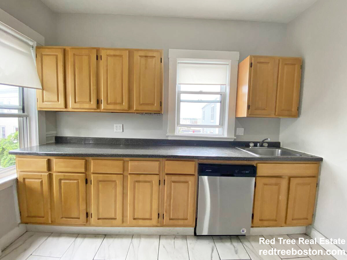 19 Roseclair St, Dorchester