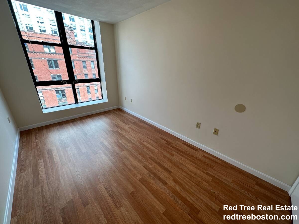 81 Essex St, Chinatown