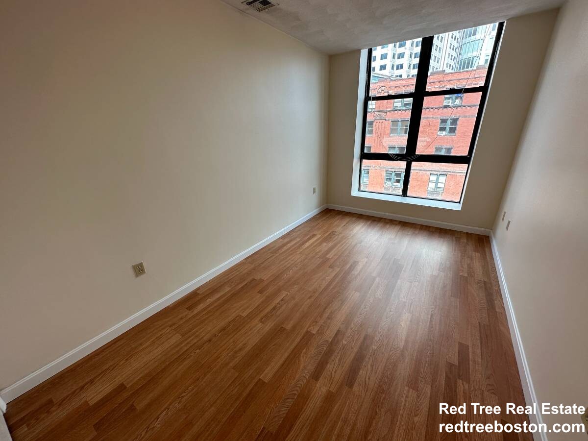 81 Essex St, Chinatown