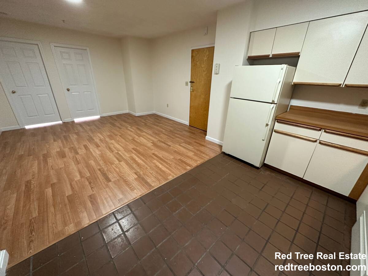 81 Essex St, Chinatown