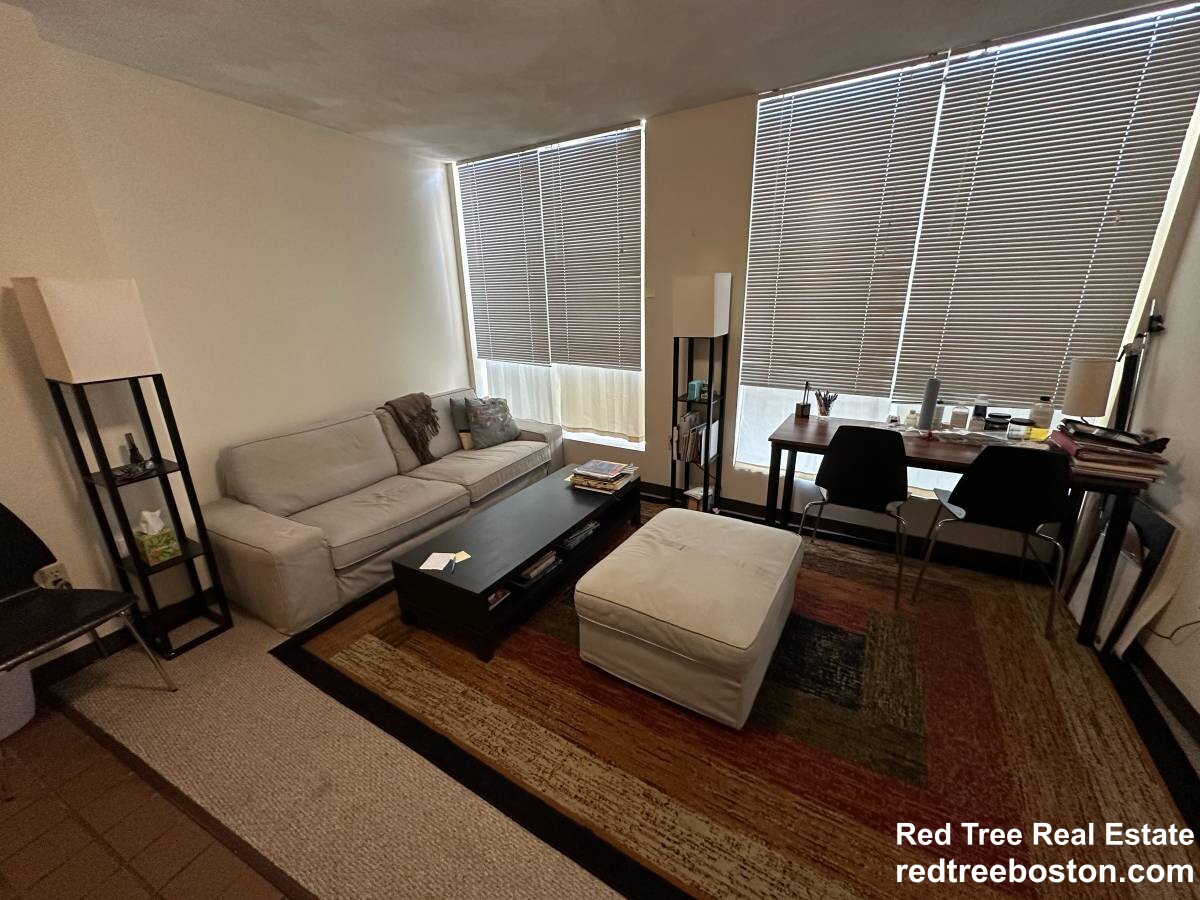 81 Essex St, Chinatown