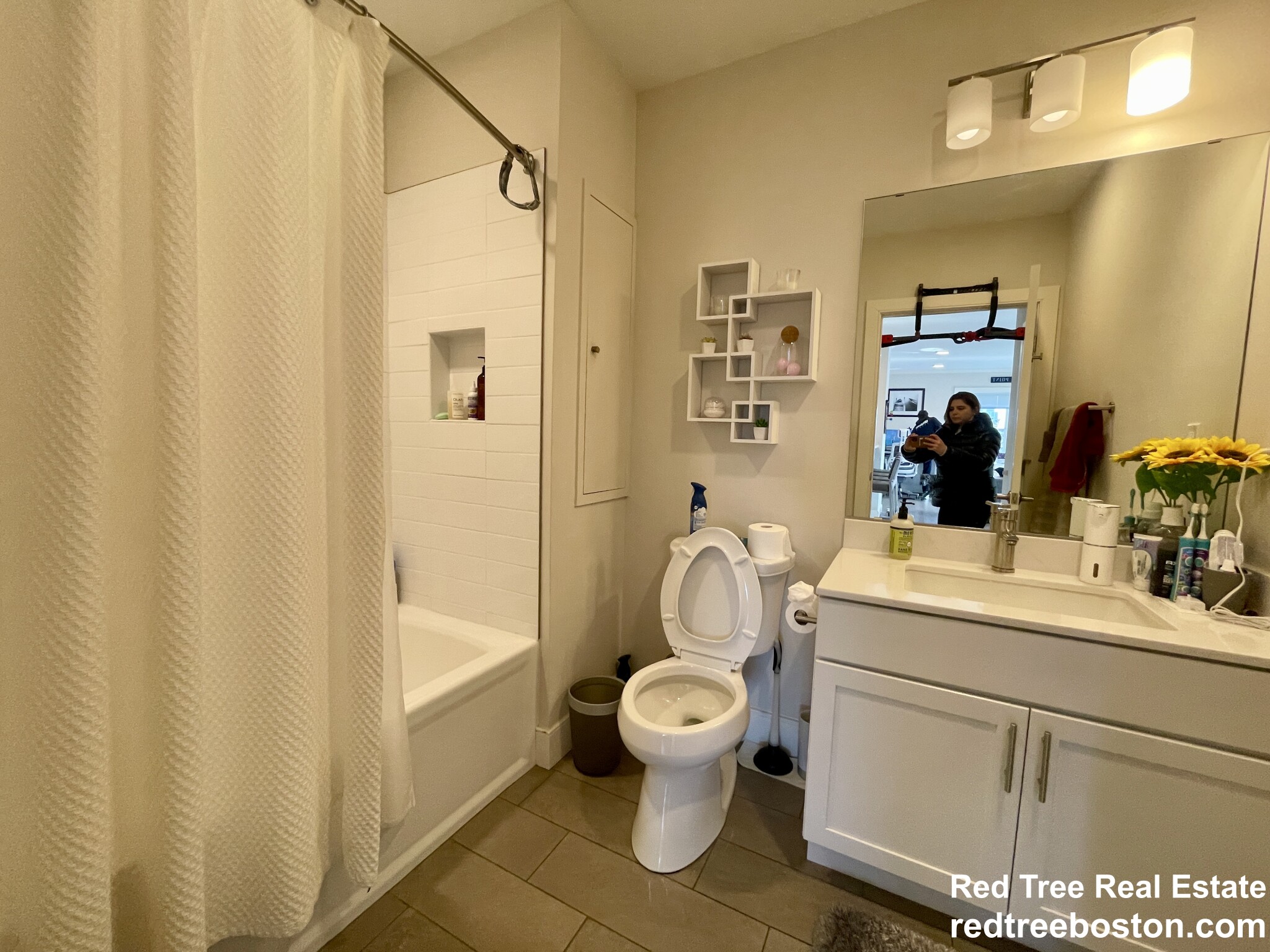 320 Maverick St, East Boston