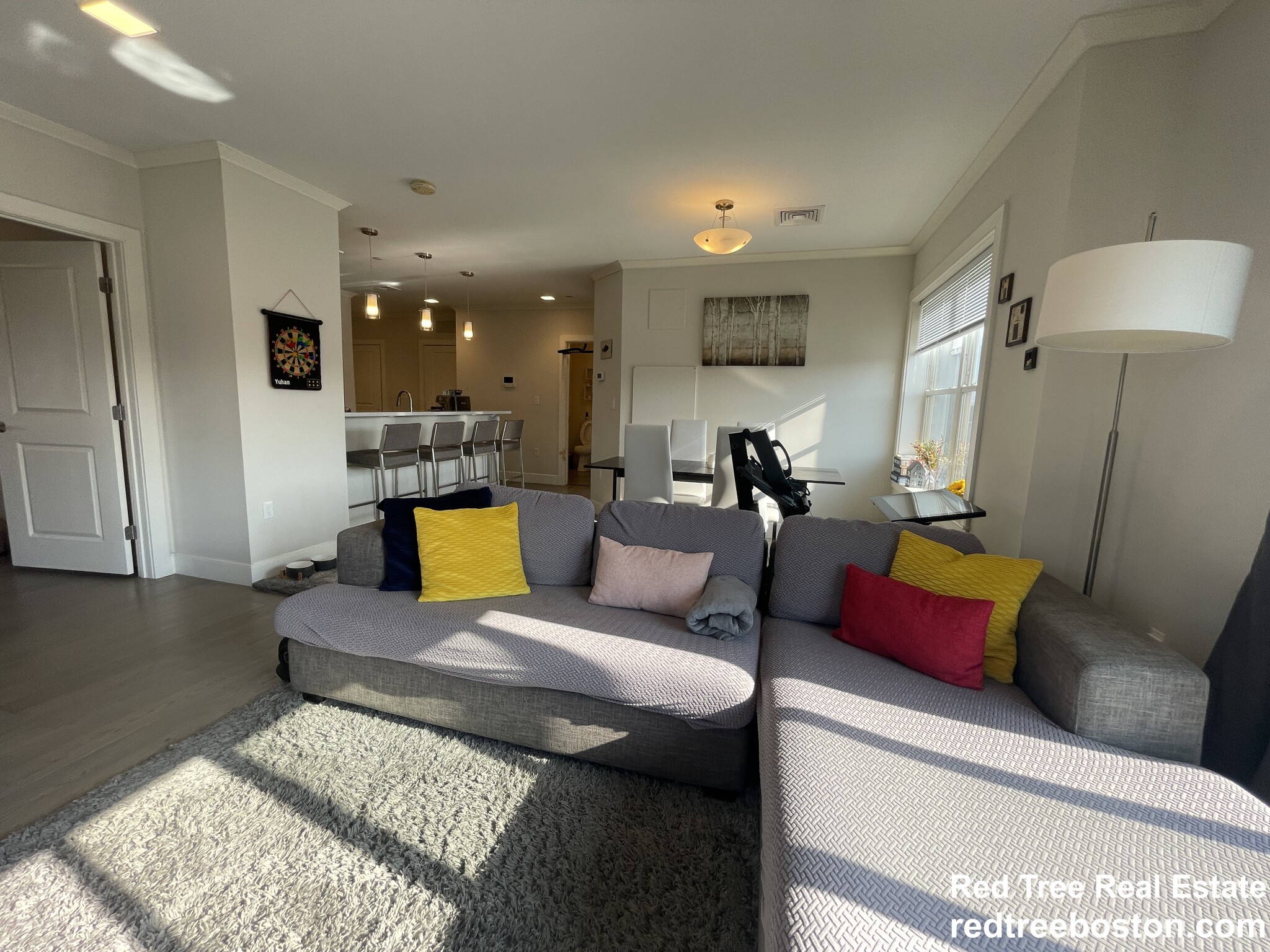 320 Maverick St, East Boston