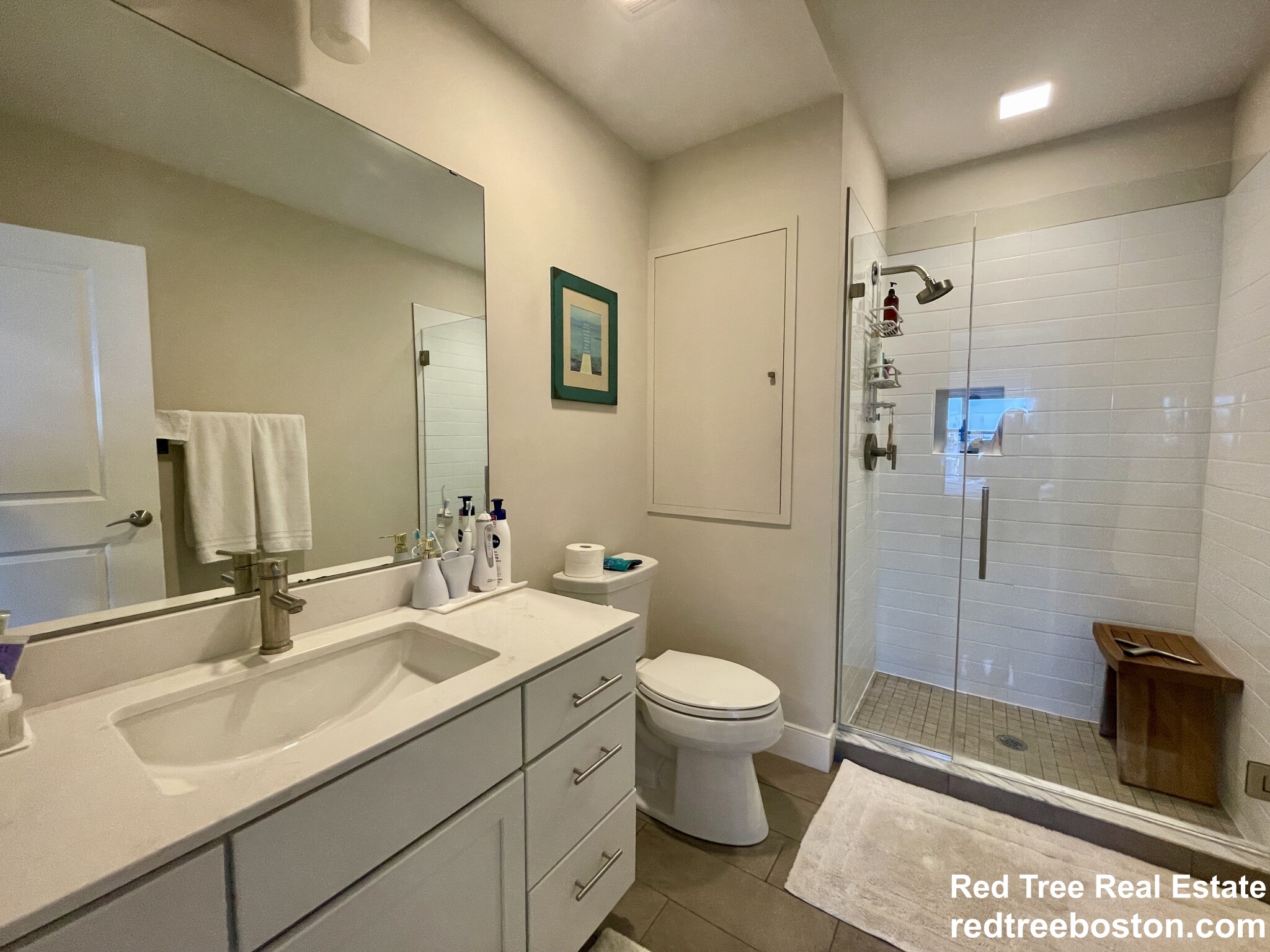 320 Maverick St, East Boston