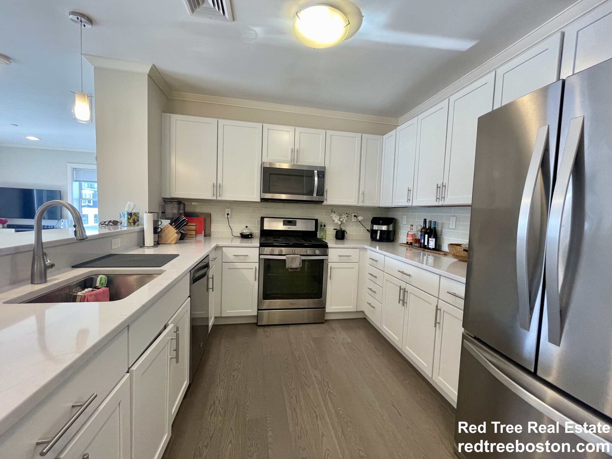 320 Maverick St, East Boston