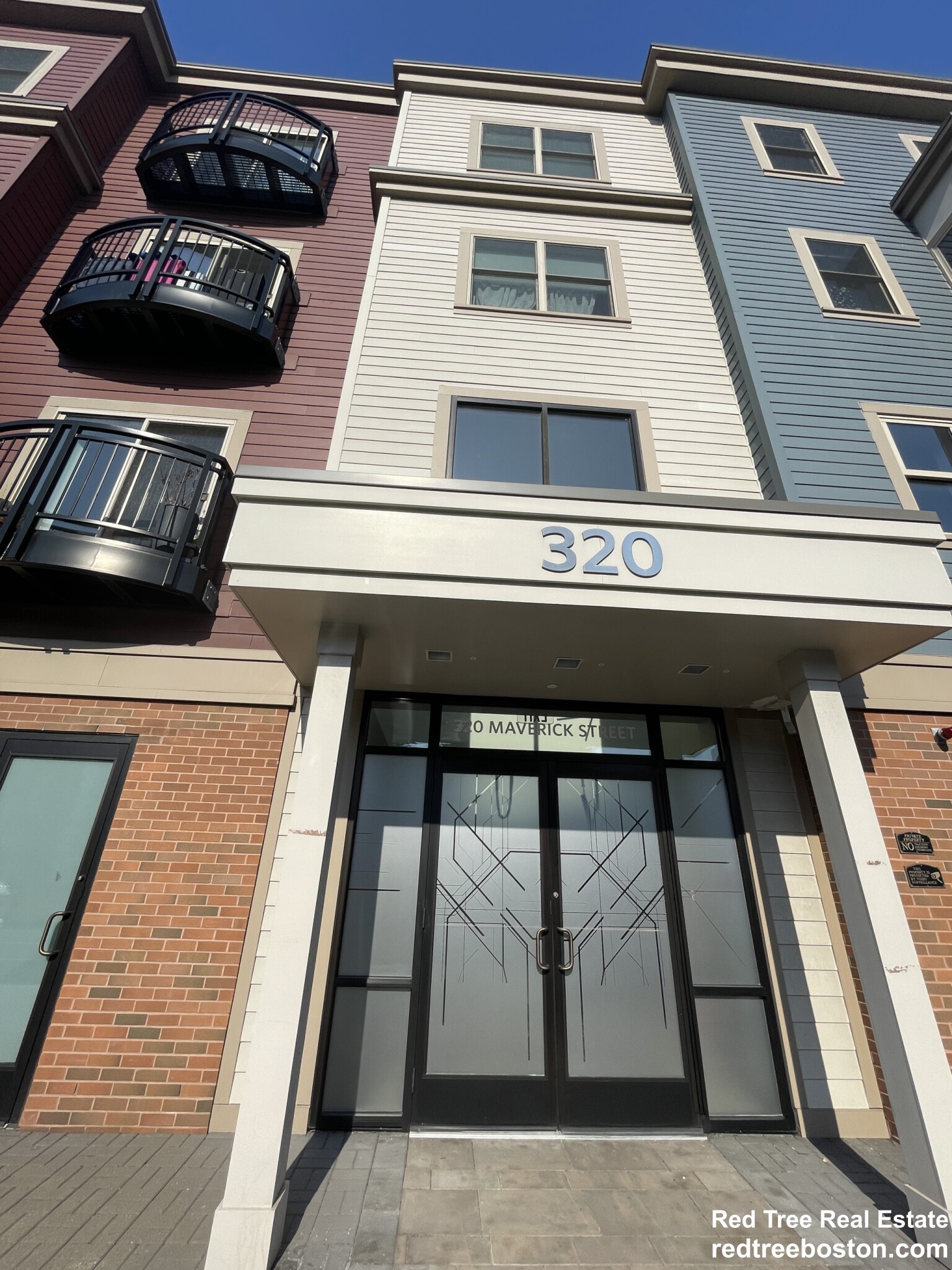 320 Maverick St, East Boston