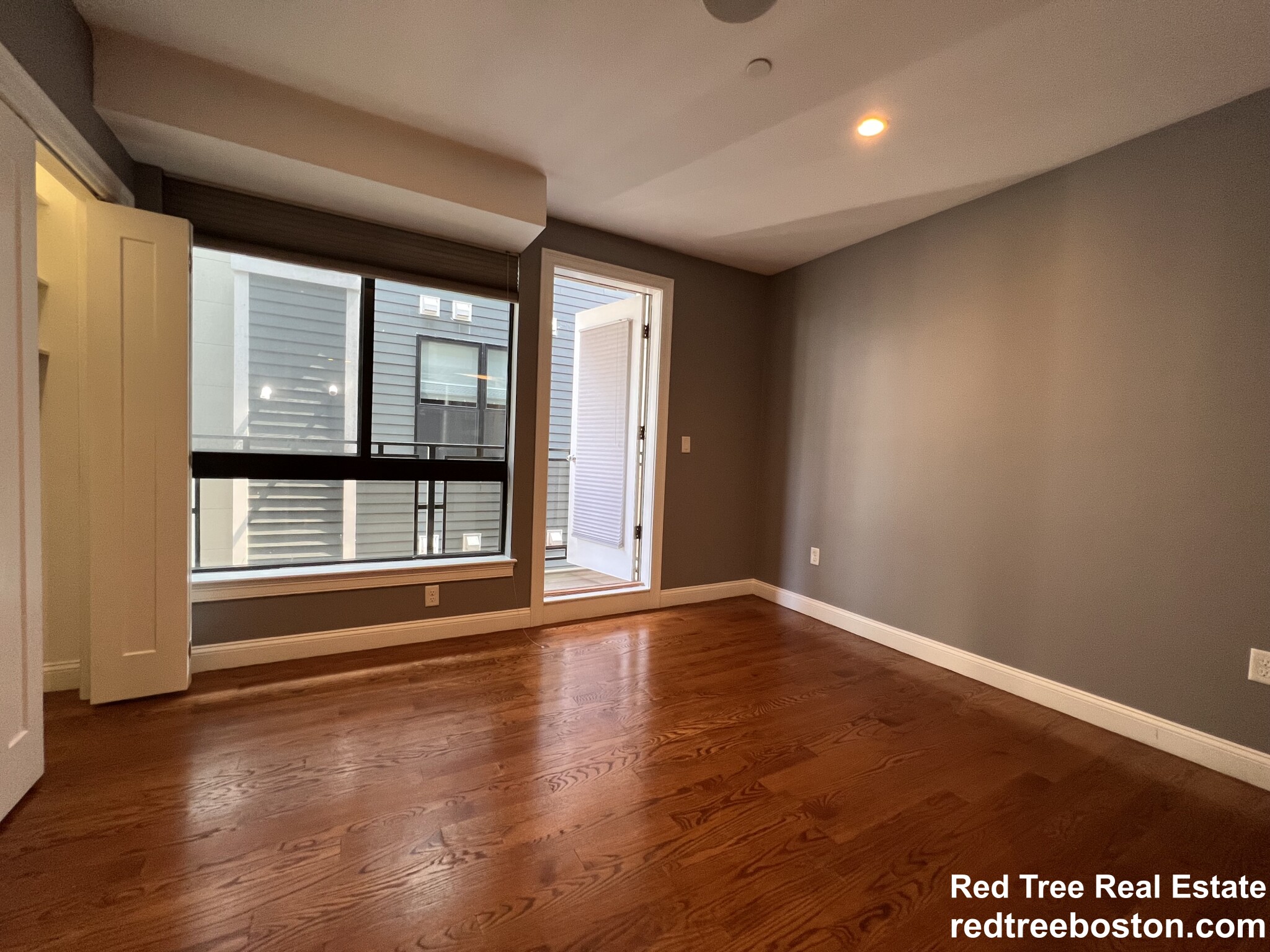 339 D St, South Boston