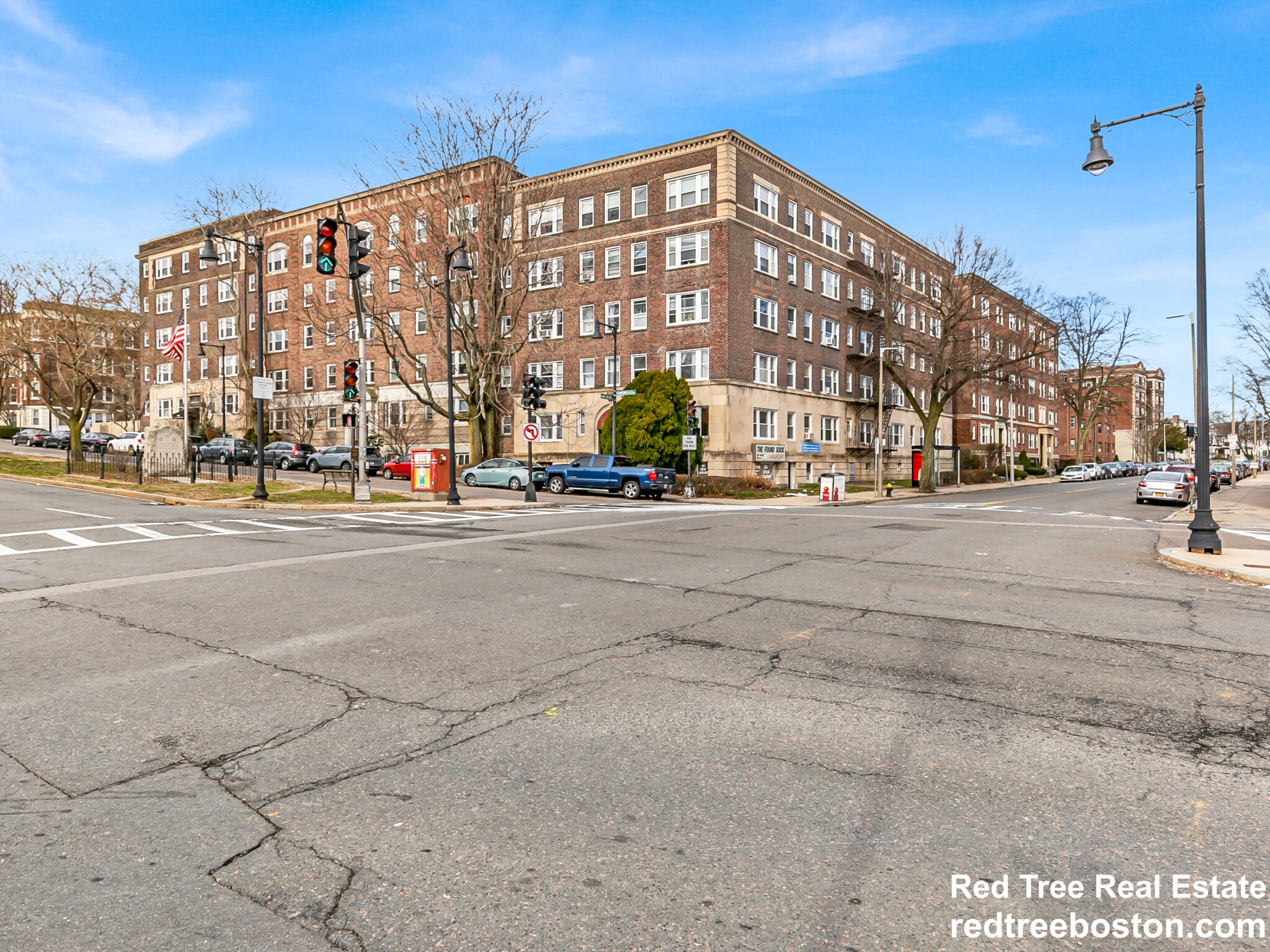 1607 Commonwealth Ave, Brighton