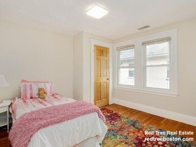 55 Flett Rd, Belmont