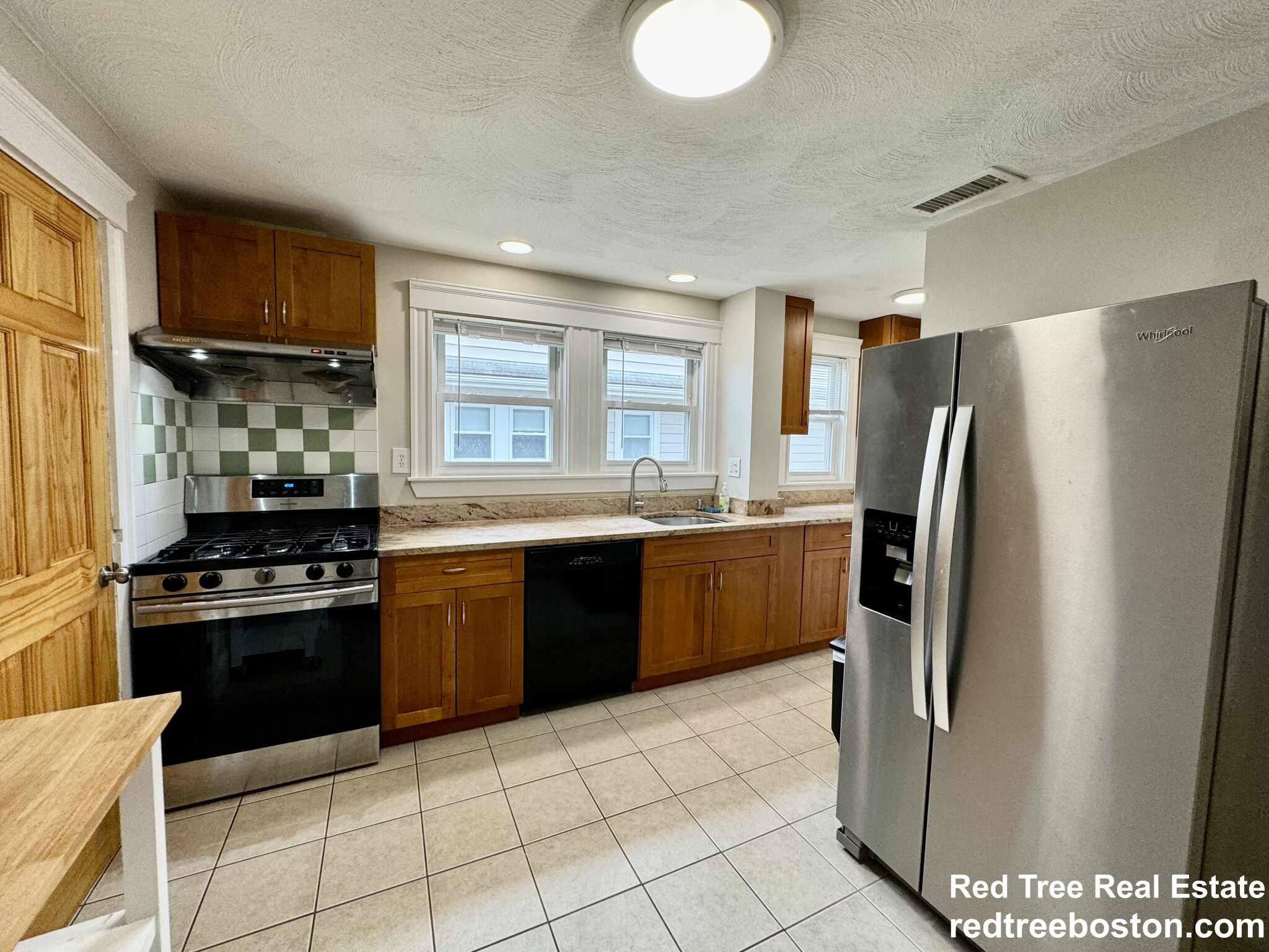 55 Flett Rd, Belmont