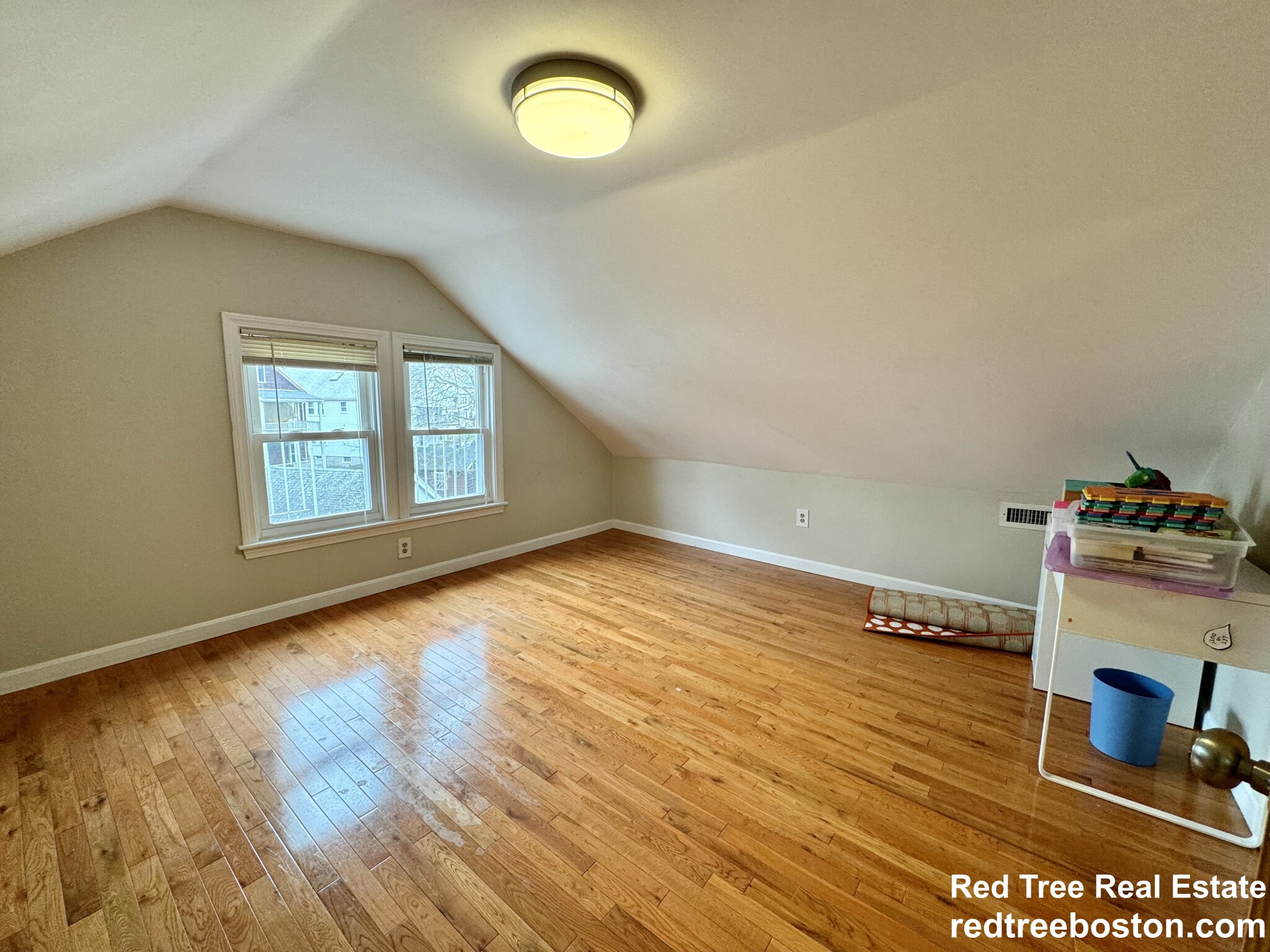 55 Flett Rd, Belmont