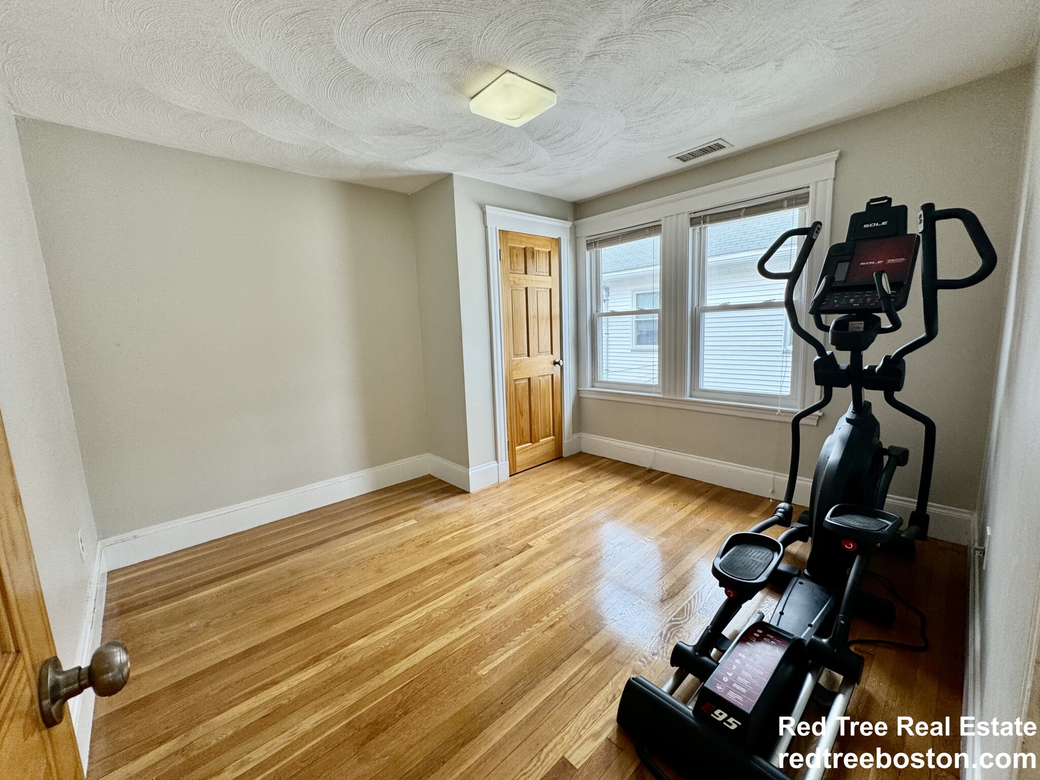 55 Flett Rd, Belmont