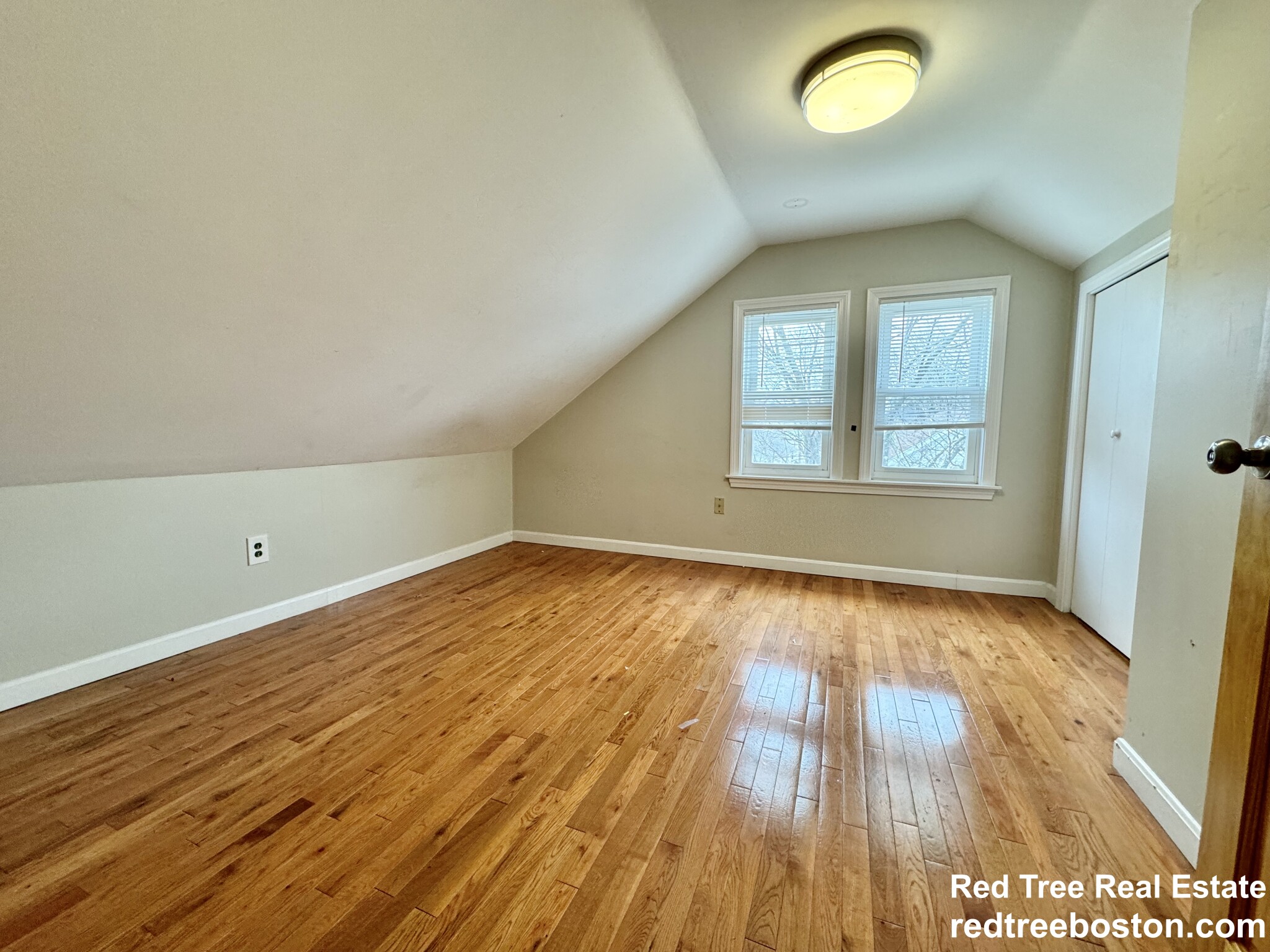 55 Flett Rd, Belmont