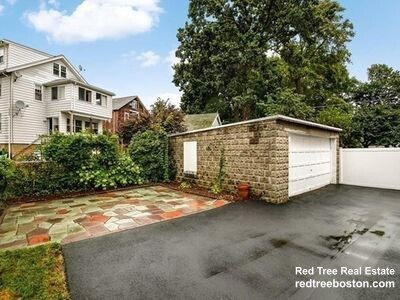 55 Flett Rd, Belmont