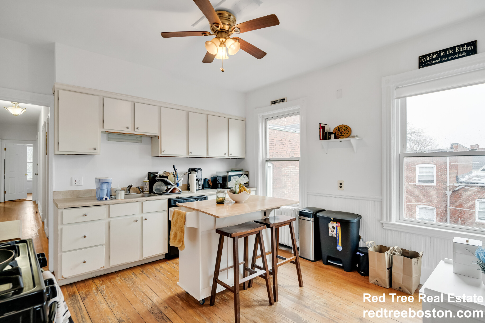 98 Cypress St, Emerson Gardens