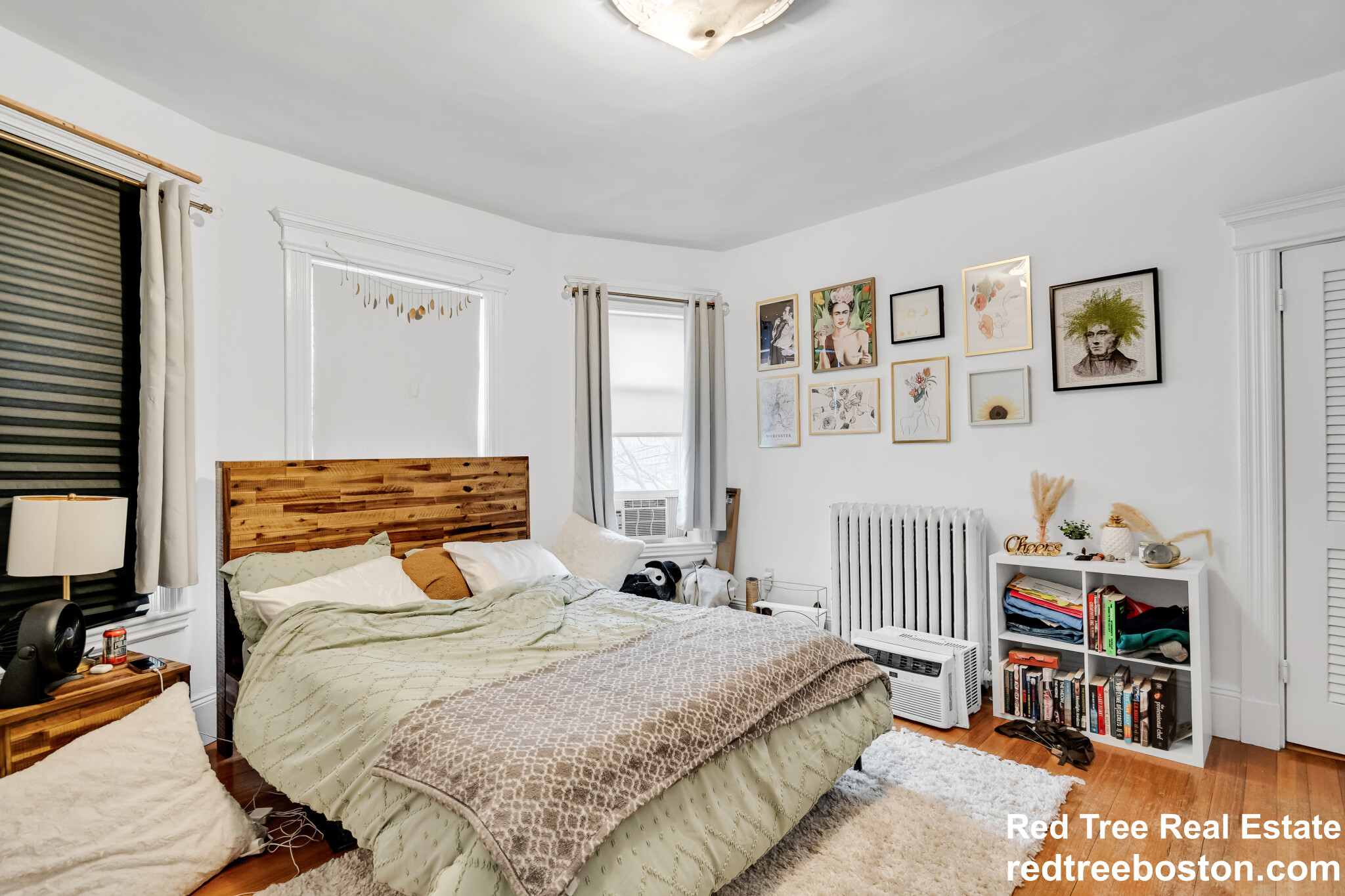 98 Cypress St, Emerson Gardens