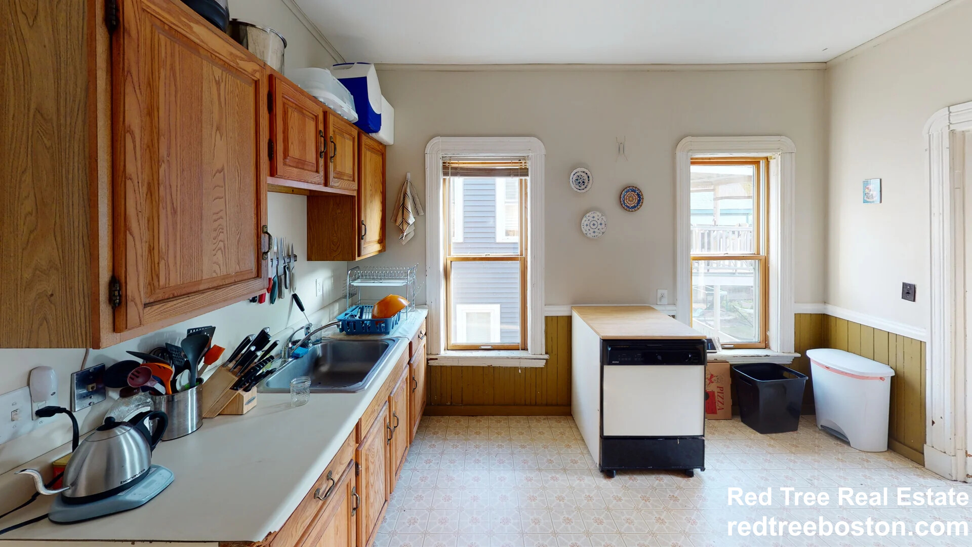 85 Lowden Ave, Davis Square